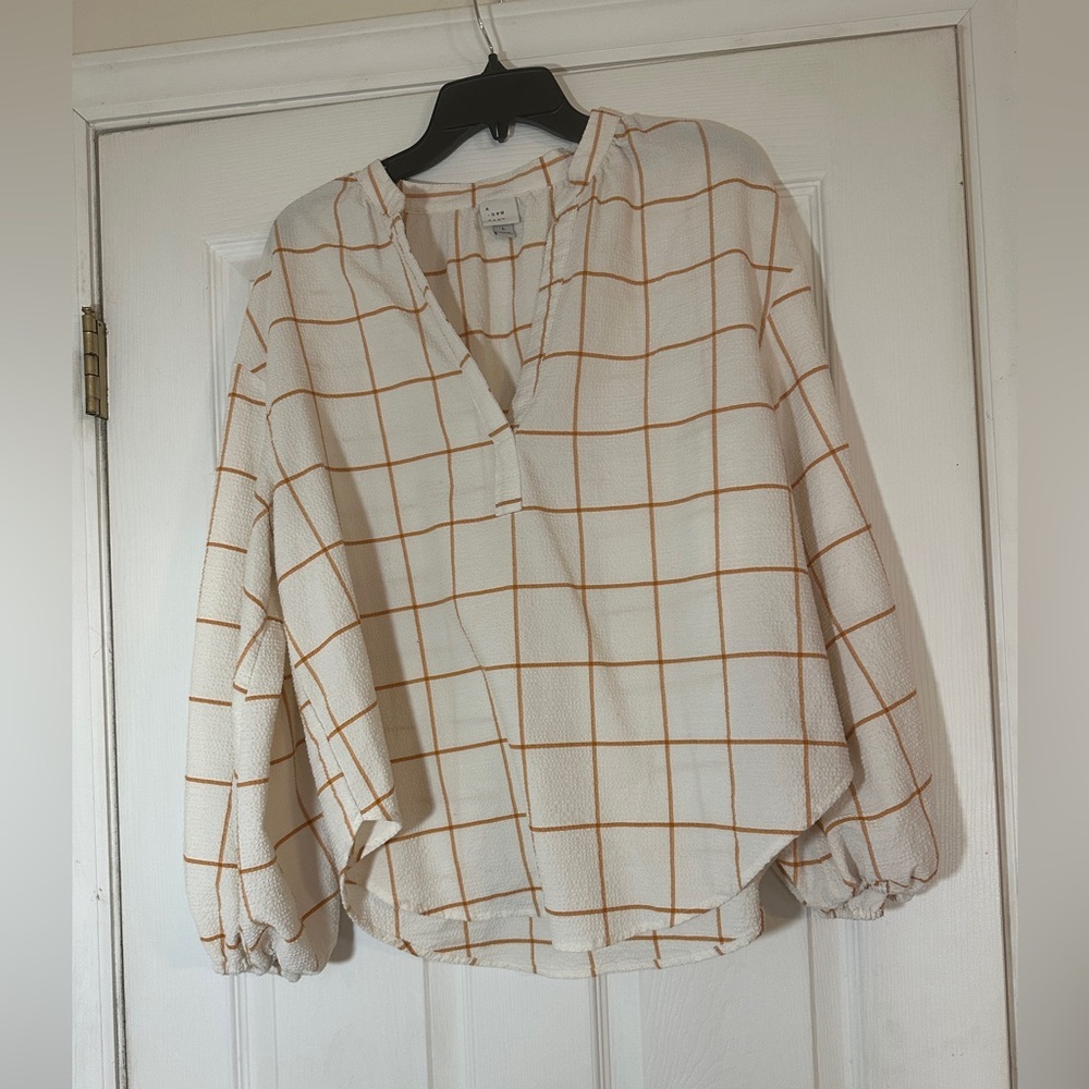 A New Day blouse. Beautiful color!!